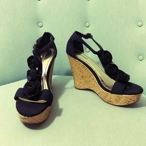 Black rose & cork Wedges